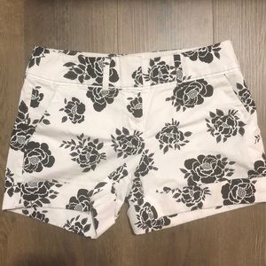NY & Co short, floral print